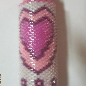 BEAUTIFUL Handmade Peyote Pink Hearts and Flower Lined Lip Balm Case...with Lip Balm!...ORIGINAL DESIGN...1556h...