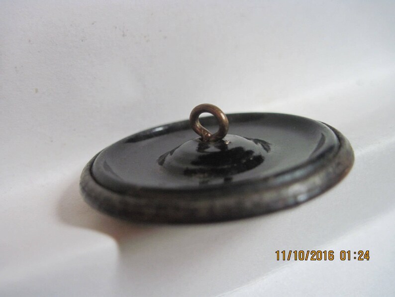 ANTIQUE 19th Century German 1 38 Brown /& Ecru Celluloid Button w Gilt Gold Foil Waves ..#648B