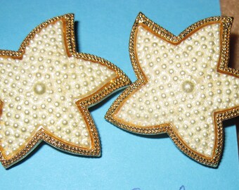 Vintage BEAUTIFUL Gold & Cream Starfish Stud Earrings....#2992....ESTATE FOUND.....Gift 4 Woman,Summer Wear,Office or Play