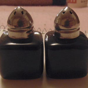 Vintage AWESOME (2) Sets of MINI Ceramic Black or White Square Salt & Pepper Shakers..(you pick)...selling as found...(Mom)
