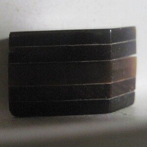 ANTIQUE BEAUTIFUL 1920&#39;s/30&#39;s Art Deco Laminated Black Tortoise and Brown Button.....#1565