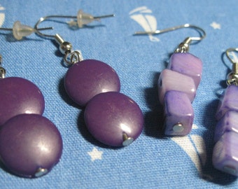 Vintage BEAUTIFUL Set of 2 Purple Wood & Shell Dainty Drop Pierced Earrings-9999-Summer Wear,Office or Play,Elegant Jewelry