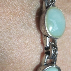 Vintage BEAUTIFUL Kenneth Cole Silver & Teardrop Faceted Minty Green Link Bracelet... 9781...Elegant Jewelry,High End Jewelry,Top Quality