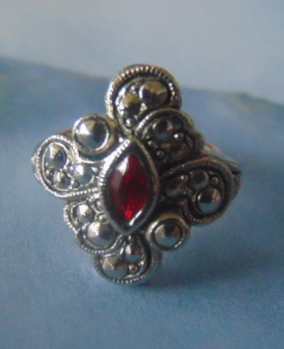 Vintage BEAUTIFUL Circa 70 s Avon Silver Fancy Marcasite Garnet Ring Sz 7.692.Elegant Jewelry High End Jewelry Gift for Mom