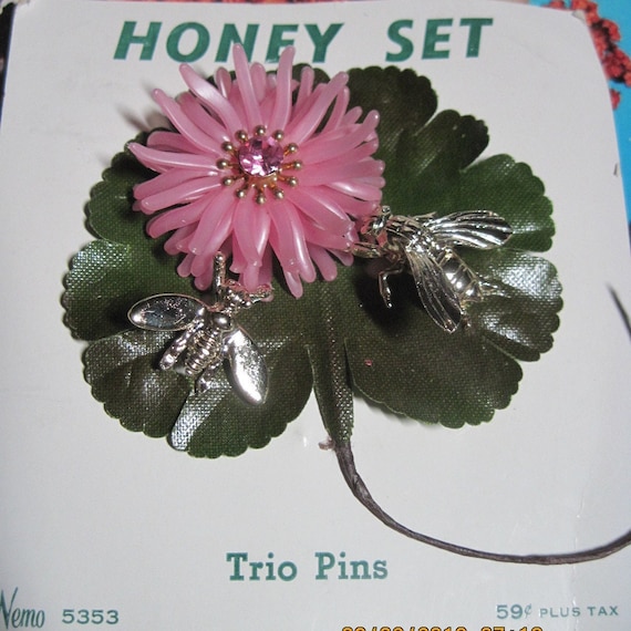 Vintage BEAUTIFUL NEMO Trio Pin Honey Set...1950's