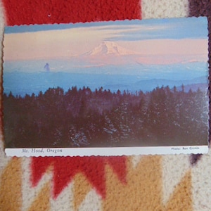 VINTAGEE EXCELLENT 1972 Mt Hood Oregon Seen from Portland Scallop Postcard...Used..580.. Paper Ephemera,Collecting Postcard,Scrapbook