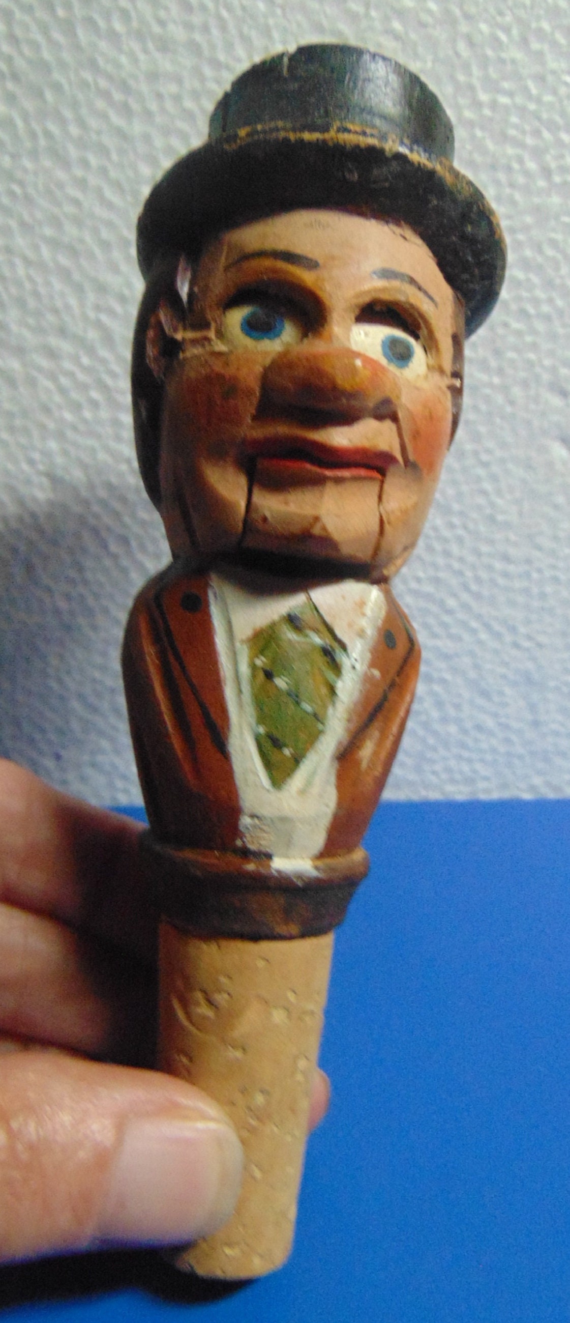 Vintage AWESOME Hand Carved ANRI Mechanical Wooden Bottle Stopper 'Eyes Roll & Tongue Sticks Out'..Antique Barware,Vintage Mechcanical
