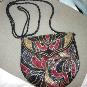 VINTAGE BEAUTIFUL Multi Color Beaded Fancy Design Evening Purse..... Wedding/Holiday/Special Occasion/Night on the Town/Evening Wear/Glamour