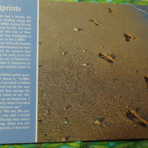 VINTAGE BEAUTIFUL 70&#39;s/80&#39;s Footprints in the Sand Poem Postcard... Unused.. 1136.. Paper Ephemera,Postcards,Scrapbook