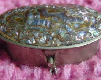 VINTAGE GORGEOUS 'HECHCEN' Mexico Pink Abalone Silver Trinket Pill Box