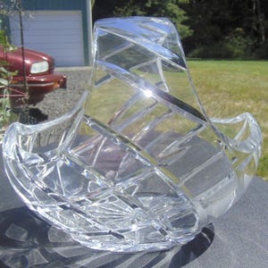 Vintage BEAUTIFUL '80's Heavy Thick Lead Cut Glass Diamond-Cross Hatch Design Basket..Table Decor,She Shed,Wedding..selling as found...(Mom)