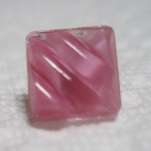Vintage PRETTY 1950&#39;s Square Rose Pink Glass Moonglow Button w/ Molded Top...#100