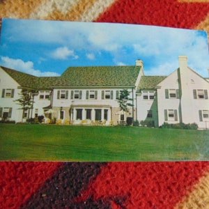 VINTAGE Excellent 50&#39;s/60&#39;s &#39;The Wooster Inn&#39; WOOSTER,OH State Postcard..unused..#279..Paper Ephemera,Collecting Postcard,Scrapbook