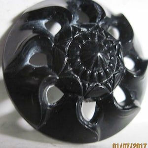 VINTAGE BEAUTIFUL 1 1/8&quot; Mid Century Black Art Deco Domed FLOWER Open Cut/Pierced High Dome Celluloid/Casein Molded Button..#627