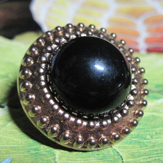 Vintage ELEGANT Gold Fancy Hobnail Rim w/ Black D… - image 2