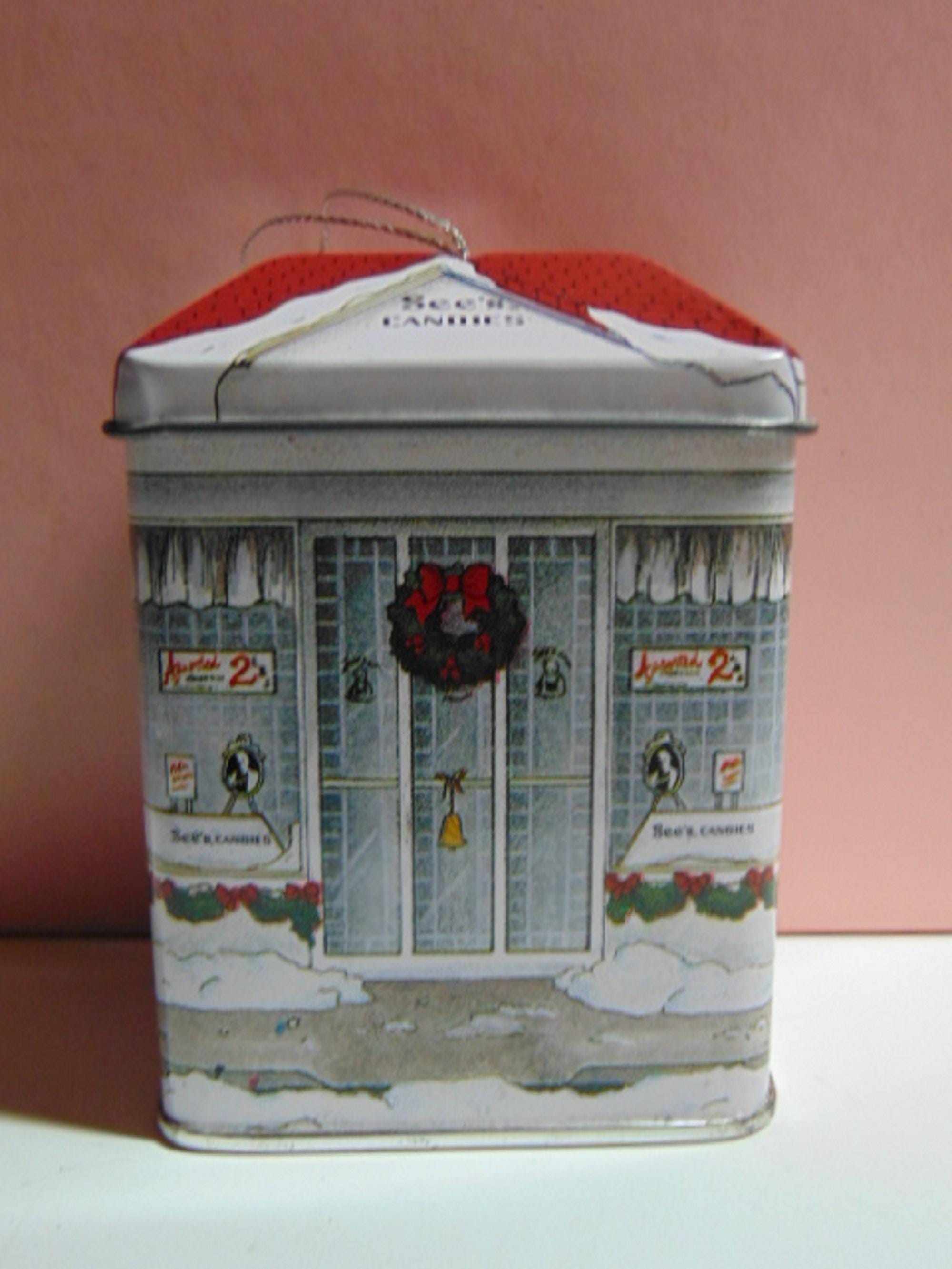 アメリカの古いキッチンツール7点★Vintage／USA／Tin Vintage BEAUTIFUL SEE'S Candy (candies) Metal Store Candy Tin