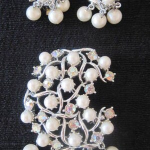 Vintage STUNNING Silver Lt Topaz Crystal AB & White Pearly Art Deco Brooch and Earring..#7KAY..Bridal Wear,Elegant Jewelry,Gift 4 Her