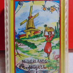 VINTAGE ExCellEnT 60&#39;s/70&#39;s Complete Set of Sealed Novelty NETHERLANDS Standard Playing Cards in Plastic Box..Vintage Playing Cards