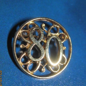 Vintage STUNNING Romantic Gold Fancy Open Work Art Deco Detailed &#39;80&#39; Circle Pin ...... 9305