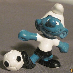 Vintage Soccer Smurf..1973...Peyo..Bully...W. Germany....RARE..Vintage Smurfs,Vintage Toys,Vintage Collectibles,Miniatures,Vintage Cartoons