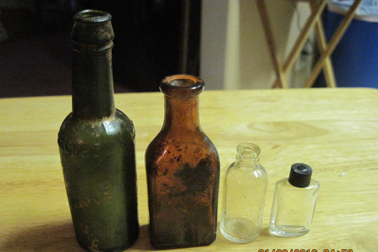 Antique Miniature LOT OF 4 Assorted Glass Bottle1920/30's