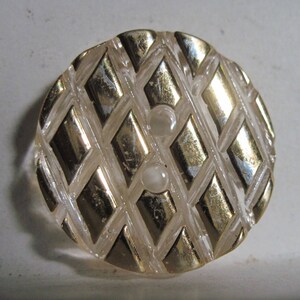 VINTAGE EXCELLENT Mid Century Clear Faceted Glass &#39;Diamond Tuck&#39; Gold Luster Foil Button...#1292