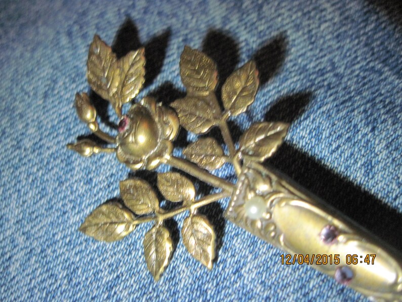 Vintage BEAUTIFUL HIDDEN HEART Gilt GoldCopper Bouquet in Vase Accented Crystal,Faux Pearl Pin..#8240..Gift 4 Mom,Gift 4 Her,Office or Play