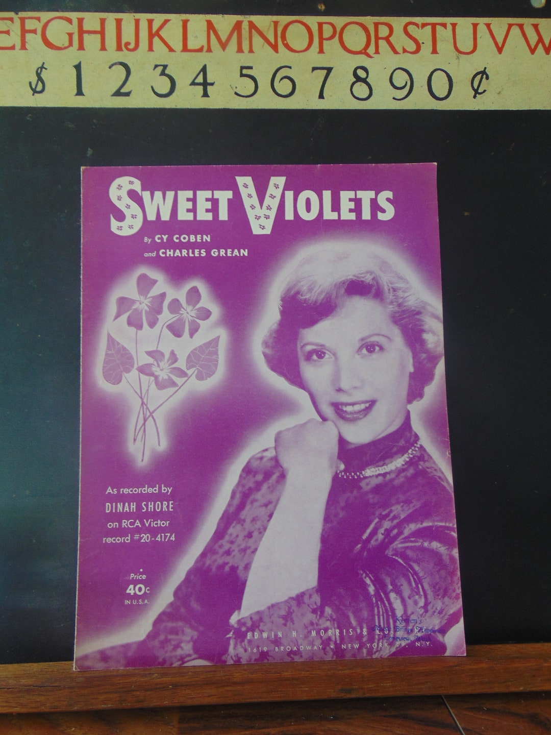 Vintage BEAUTIFUL Graphics 50's Sweet Violets by Dinah Shore Piano