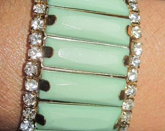 Vintage OUTSTANDING BEAUTIFUL Gold,SeaFoam Thermoset & Crystal Expansion/Stretch Bracelet....#8349....Gift 4 Mom,Gift 4 Her