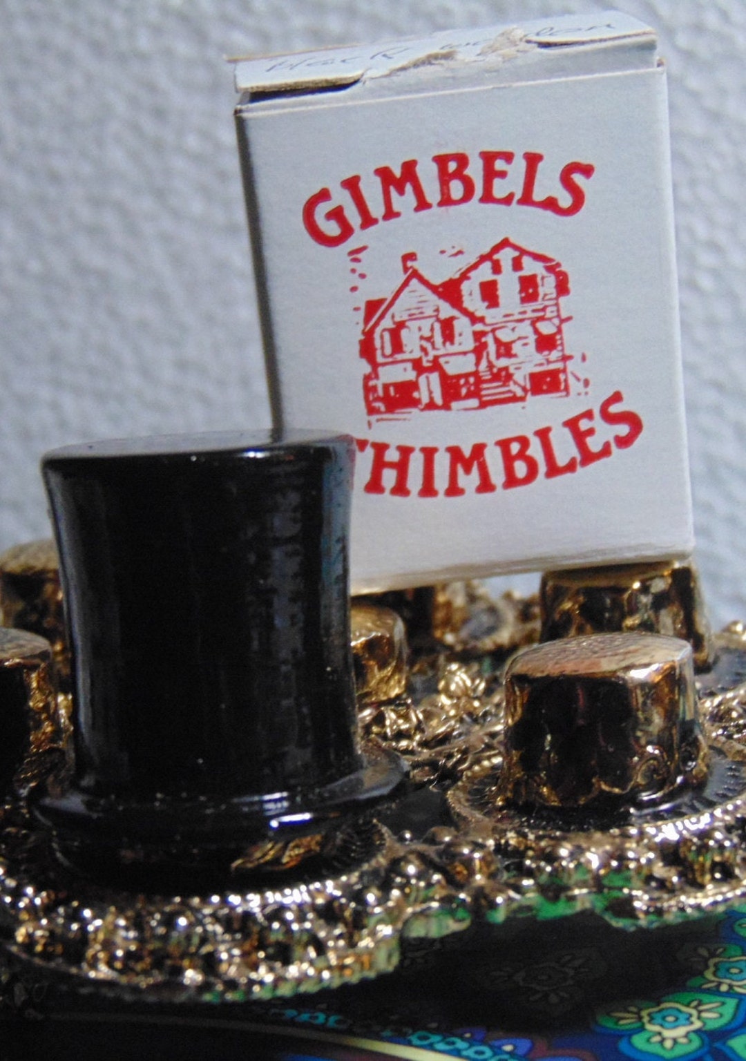 VINTAGE Wonderful 80's Gimbels & Son's Wood Top Hat Thimble...5... Wood