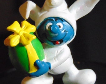 Vintage Smurf in White Bunny Suit w/ Green Easter Egg..1982...H.K...Vintage Toys,Vintage Collectible,Gift for Easter,Gift for Anyone