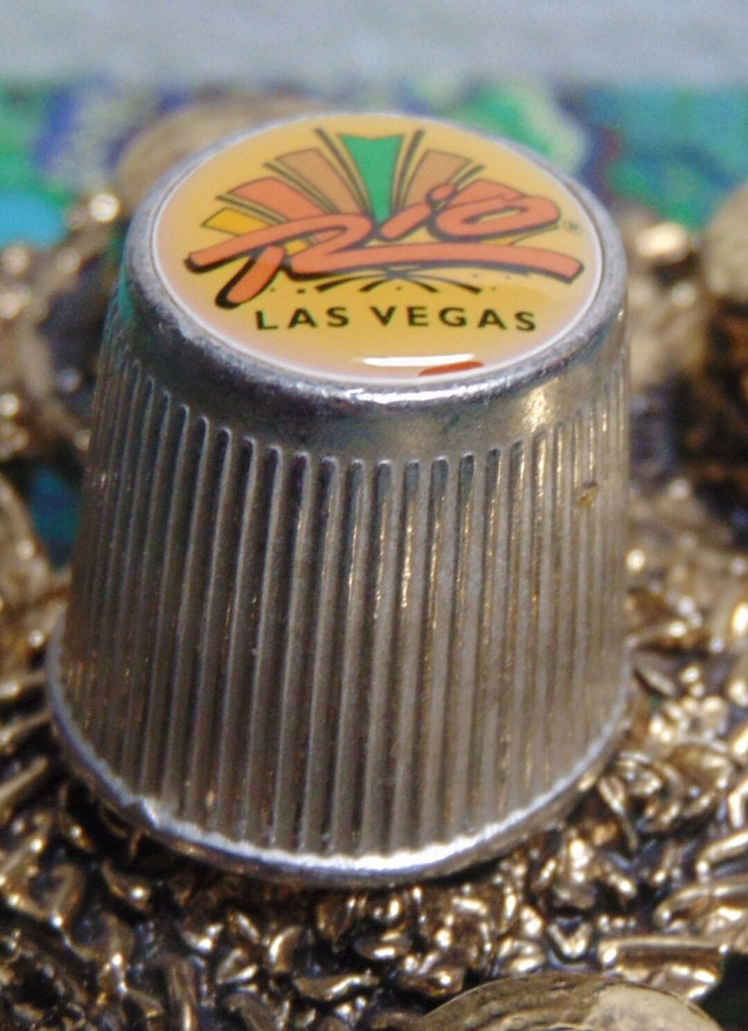 VINTAGE Wonderful 80's/90's Silver/steel RIO Casino Souvenir Thimble