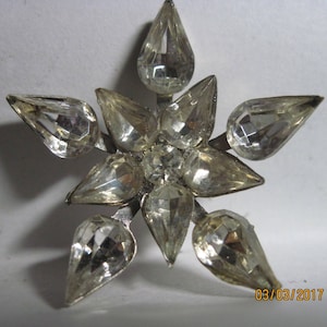 ANTIQUE BEAUTIFUL 19th/E 20th Century Faceted Clear Glass/Crystal Starburst Button ....#1512