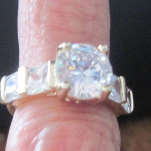 Vintage ROMANTIC STUNNING Gold & Crystal &#39;Engagement Friendship&#39; Style Ring...Size 4.... ESTATE Found..#8133