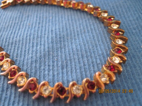 Vintage STUNNING Gold 'S' Curve w/ Ruby & Crystal… - image 2