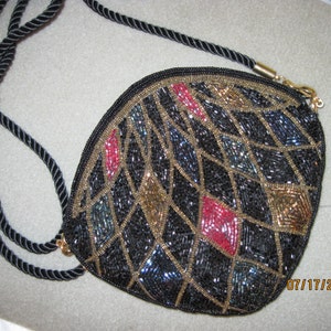 VINTAGE BEAUTIFUL Multi Color Geometric Beaded Evening Purse..... Wedding/Holiday/Special Occasion/Night on the Town/Evening Wear/Glamour