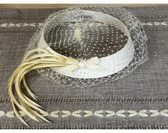 Vintage UNIONMADE White Feather Fascinator