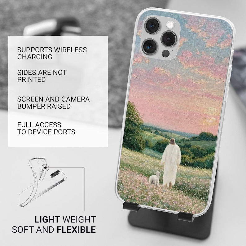 Puede incluir: Funda transparente para tel&eacute;fono con un paisaje pastoral con una figura con t&uacute;nica blanca y un cordero. La funda tiene un parachoques de pantalla y c&aacute;mara elevado. El texto en la funda dice: Admite carga inal&aacute;mbrica, los lados no est&aacute;n impresos, parachoques de pantalla y c&aacute;mara elevados, acceso completo a los puertos del dispositivo, ligero, suave.