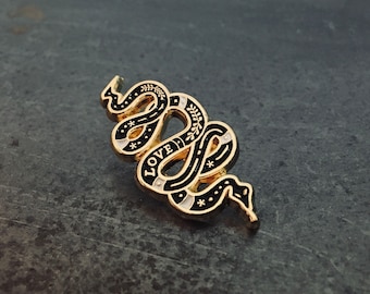 LOVE SNAKE enamel pin | Badge | Brooch | Lapel Pin | Black & Gold