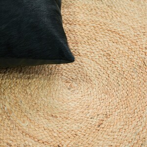 Round Natural Jute Rug, Handwoven Boho Circle Rug, Braided Farmhouse Area Rug, Neutral Coastal Carpet, Scandinavian Floor Decor Gift image 9