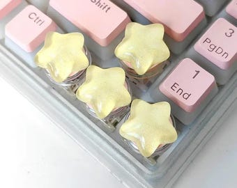 4PCS Cute Star Keycaps, Personalized PBT Artisan Keycaps for Mechanical Keyboard, Game Office Accessories, Anime-Style Design