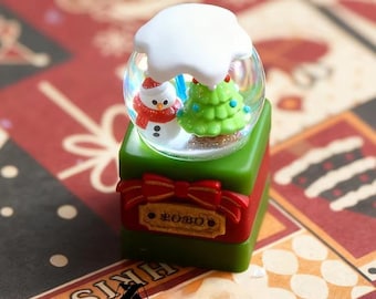 Weihnachtskristallkugel ESC-Tastenkappe - Niedliche mechanische Tastatur aus Harz, Weihnachtsgeschenk, Schneekugel-Stil