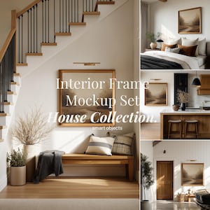 Op de afbeelding: Een interieurontwerp mockup set met verschillende woondecoratiescènes. De afbeelding toont een trap, een bank met kussens en ingelijste kunstwerken. De tekst op de afbeelding luidt "Interior Frame Mockup Set House Collection. smart objects."