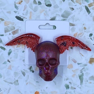 Resin Skull Pins