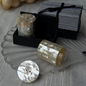 Juego de salero y pimentero hechos a mano con incrustaciones de nácar, especiero con incrustaciones de nácar natural, decoración de mesa de comedor de estilo costero, regalo de inauguración de casa