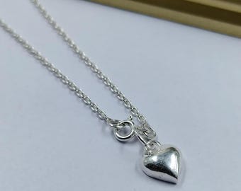 Minimalist Silber Herz Herz Halskette, Minimalist Liebe Medaillon