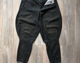 Pantalones de montar de lana vintage de los años 50, estilo antiguo europeo, estilo del siglo XIX, ropa clásica masculina, colección de moda.