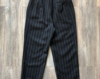 Pantalones de vestir antiguos de los años 40 para hombre, estilo vintage europeo, de rayas negras con hebilla, de lana, estilo retro.