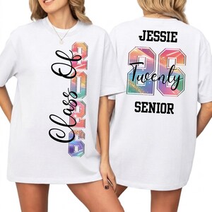 Camiseta personalizada DTF para graduados de último año de 2026, con nombre personalizado, diseño de camiseta para la promoción de 2026, lista para imprimir.