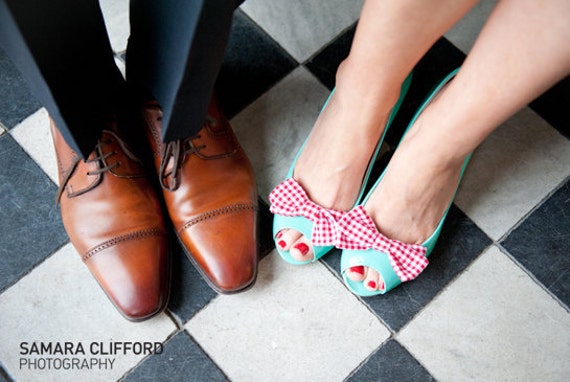 Shoe Clips Red and White Gingham Bows 